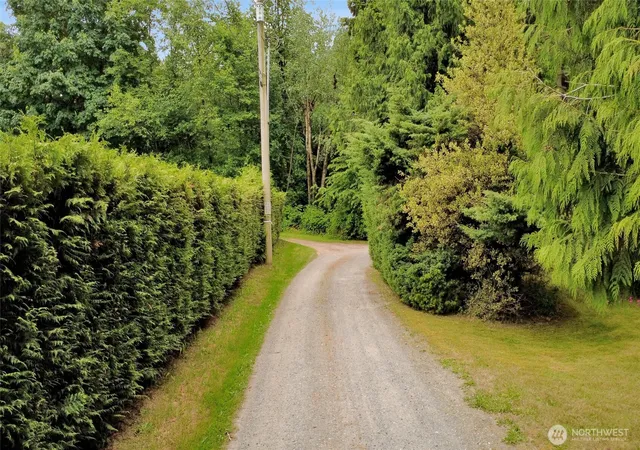 Photo 3 of Single family home for sale at 7989 Andreason Pl, Custer, WA 98240 | MLS# NWM2537126 | Listing updated on 2026-09-29