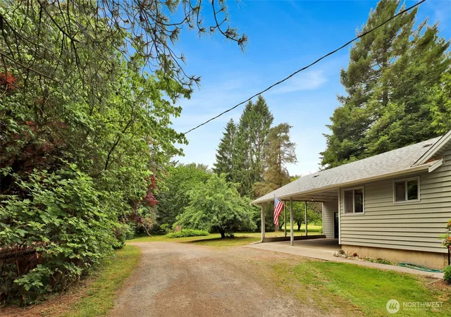 Photo 4 of Single family home for sale at 7989 Andreason Pl, Custer, WA 98240 | MLS# NWM2537126 | Listing updated on 2026-09-29
