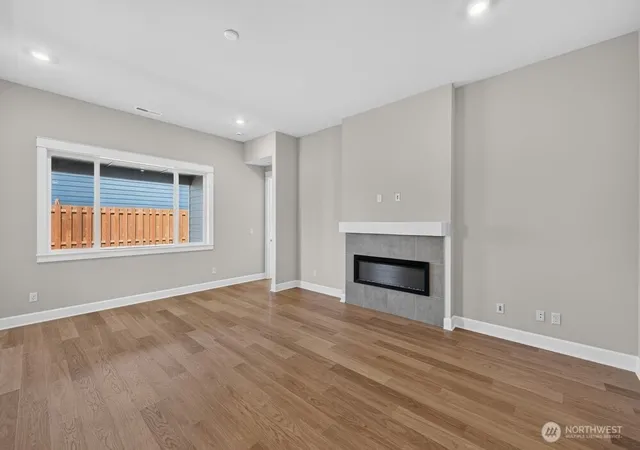 Photo 3 of Single family home for sale at 2719 Bowthorpe St Se, Olympia, WA 98513 | MLS# NWM2537511 | Listing updated on 2026-09-30