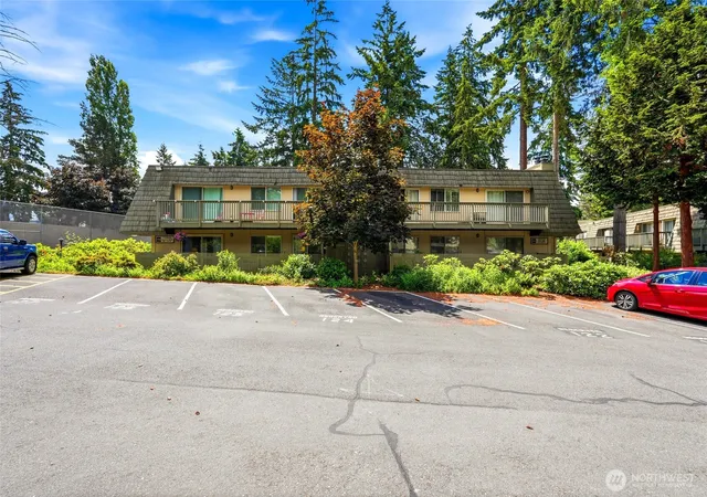 Photo 3 of Condo for sale at 1414 154th Avenue Ne #4403, Bellevue, WA 98007 | MLS# NWM2537696 | Listing updated on 2026-09-29