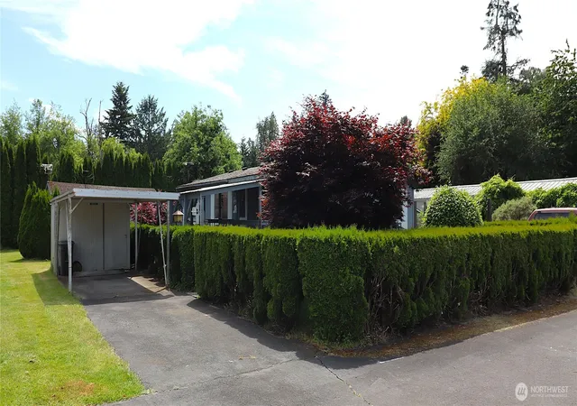 Photo 3 of Sale Pending at 214 Chapman Rd #8, Castle Rock, WA 98611 | MLS# NWM2537873 | Listing updated on 2026-09-25