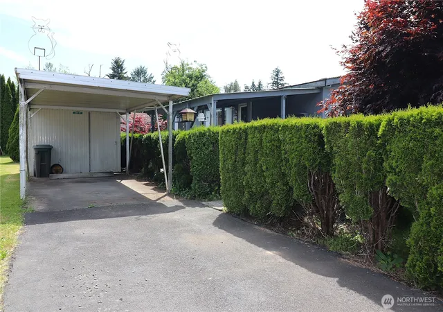Photo 3 of Sale Pending at 214 Chapman Rd #8, Castle Rock, WA 98611 | MLS# NWM2537873 | Listing updated on 2026-09-25