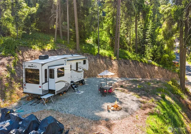 Photo 1 of Land for sale at 180 Horse Heaven Rd, Cle Elum, WA 98922 | MLS# NWM2538078 | Listing updated on 2026-09-22