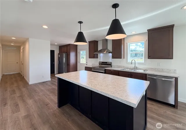 Photo 3 of Sale Pending at 4561 Windemere St, Longview, WA 98632 | MLS# NWM2538133 | Listing updated on 2026-09-28
