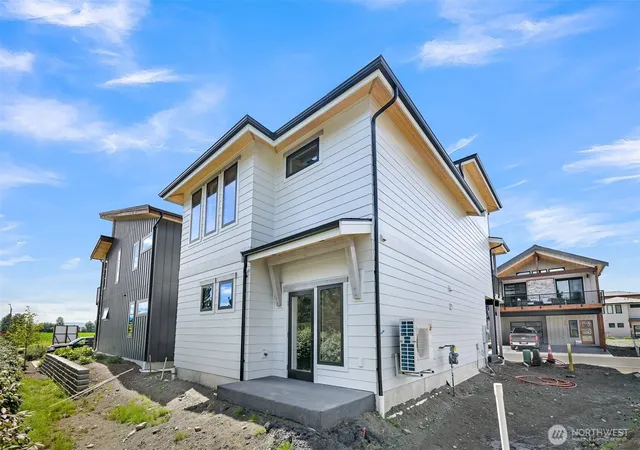 Photo 2 of Condo for sale at 219 Skipping Stone Loop, Lynden, WA 98264 | MLS# NWM2538277 | Listing updated on 2026-09-27