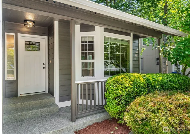 Photo 2 of Single family home for sale at 2619 Blvd Park Ct Se, Olympia, WA 98501 | MLS# NWM2538445 | Listing updated on 2026-09-28