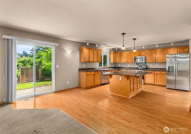 Photo 4 of Single family home for sale at 2619 Blvd Park Ct SE, Olympia, WA 98501 | MLS# NWM2538445 | Listing updated on 2026-09-28
