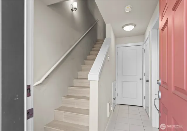 Photo 2 of Townhouse for sale at 314 Bremerton Ave Ne, Renton, WA 98059 | MLS# NWM2538534 | Listing updated on 2026-09-29