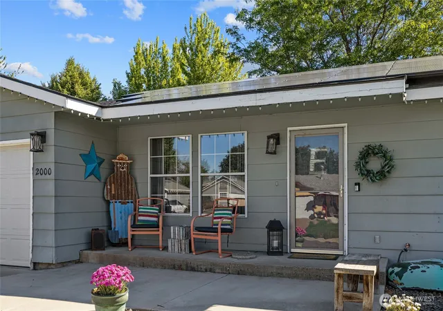 Photo 4 of Single family home for sale at 2000 N Green Parks Dr, Ellensburg, WA 98926 | MLS# NWM2538560 | Listing updated on 2026-09-22