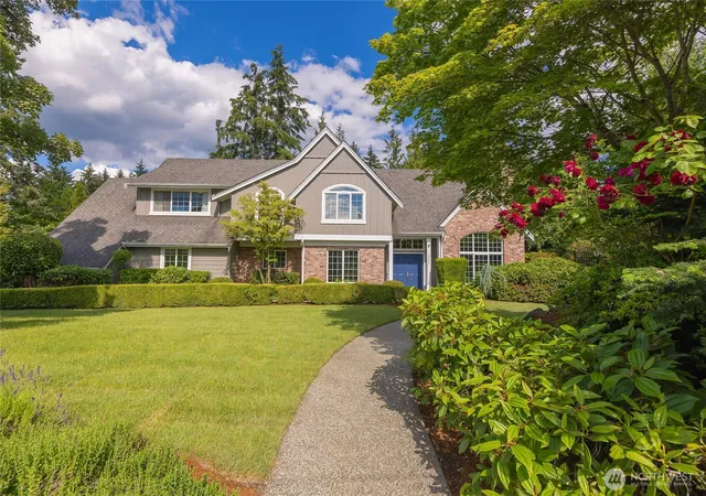 Photo 1 of Single family home for sale at 1032 84th Avenue Ne, Medina, WA 98039 | MLS# NWM2538581 | Listing updated on 2026-09-22