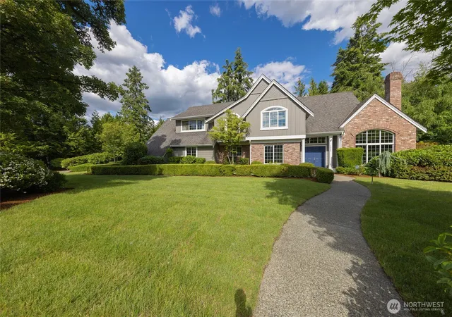 Photo 3 of Single family home for sale at 1032 84th Avenue Ne, Medina, WA 98039 | MLS# NWM2538581 | Listing updated on 2026-09-22