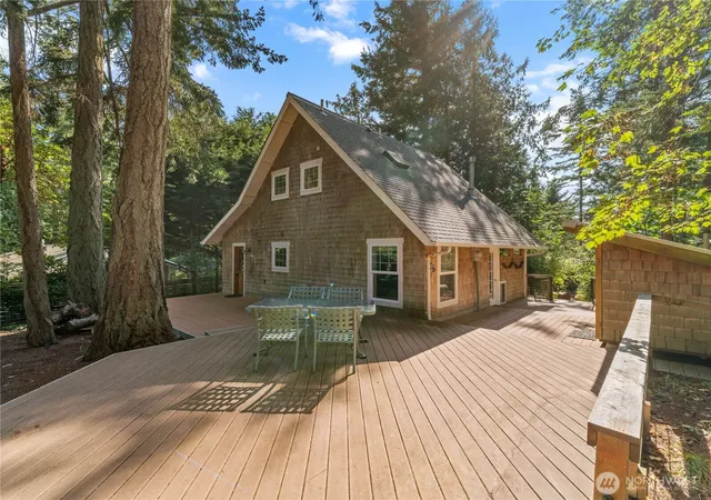 Photo 3 of Single family home for sale at 7683 Hideaway Ln, Anacortes, WA 98221 | MLS# NWM2538687 | Listing updated on 2026-09-22
