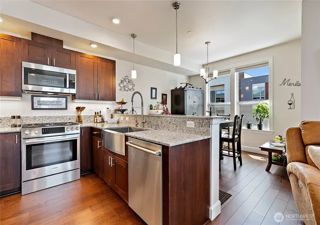 Photo 4 of Condo for sale at 4961 Main St #712, Tacoma, WA 98407 | MLS# NWM2538913 | Listing updated on 2026-09-22