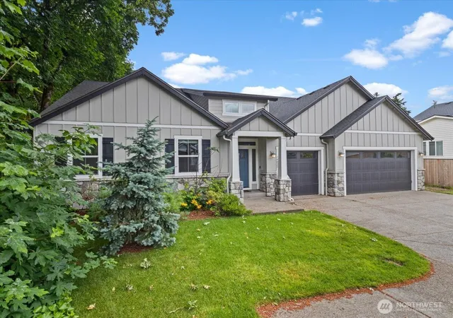 Photo 3 of Single family home for sale at 14025 Se 22nd Circle, Vancouver, WA 98683 | MLS# NWM2538930 | Listing updated on 2026-09-22