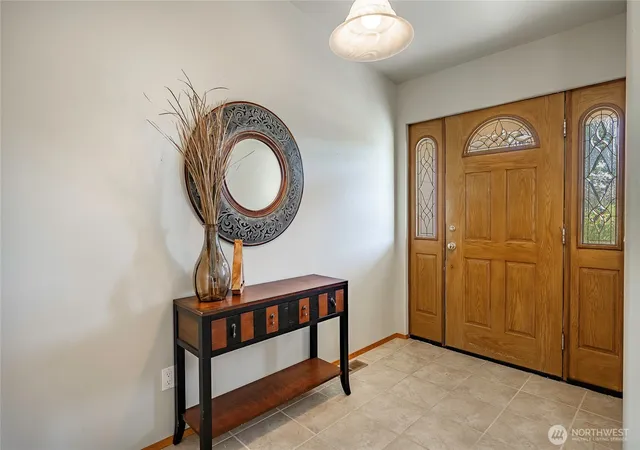 Photo 4 of Single family home for sale at 5606 Chehalis Pl, Blaine, WA 98230 | MLS# NWM2539345 | Listing updated on 2026-09-17