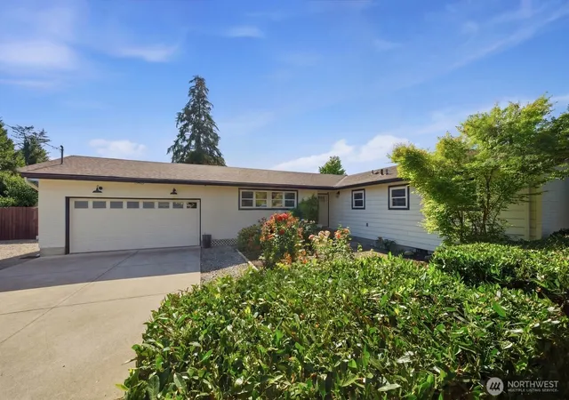 Photo 1 of Sale Pending at 4232 332nd Avenue Se, Fall City, WA 98024 | MLS# NWM2539491 | Listing updated on 2026-09-25
