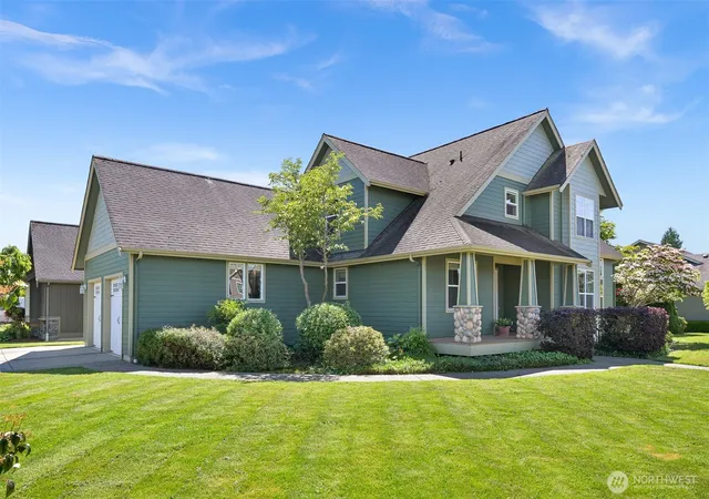 Photo 2 of Sale Pending at 875 N Park St, Lynden, WA 98264 | MLS# NWM2539729 | Listing updated on 2026-09-28