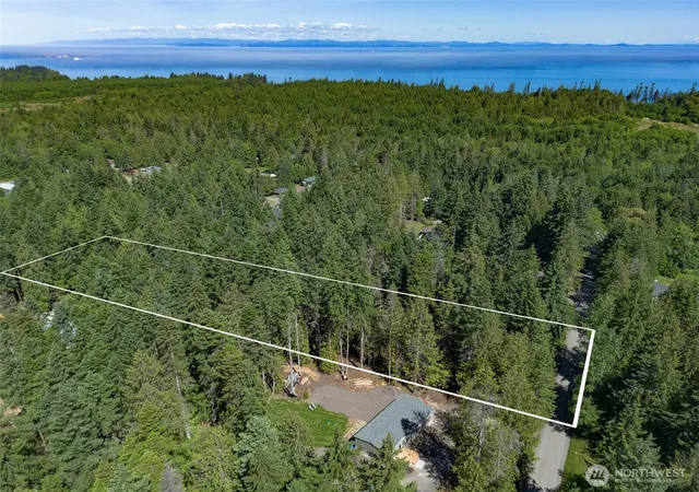 Photo 3 of Sale Pending at 9999 N Bagley Crk Rd, Port Angeles, WA 98362 | MLS# NWM2539892 | Listing updated on 2026-09-14