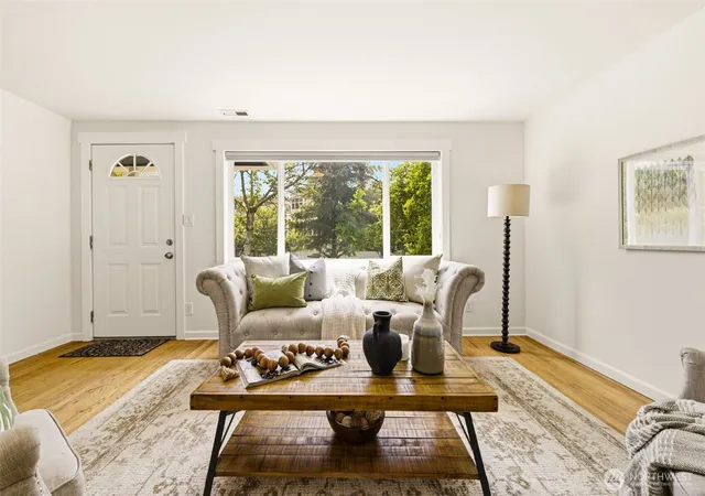 Photo 3 of Condo for sale at 2722 NE Blakeley St, Seattle, WA 98105 | MLS# NWM2540113 | Listing updated on 2026-09-24