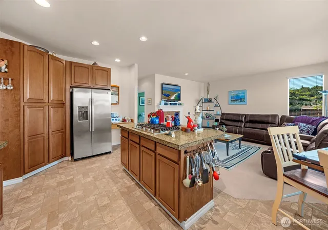Photo 4 of Single family home for sale at 7019 129th Street SE, Snohomish, WA 98296 | MLS# NWM2540634 | Listing updated on 2026-09-28