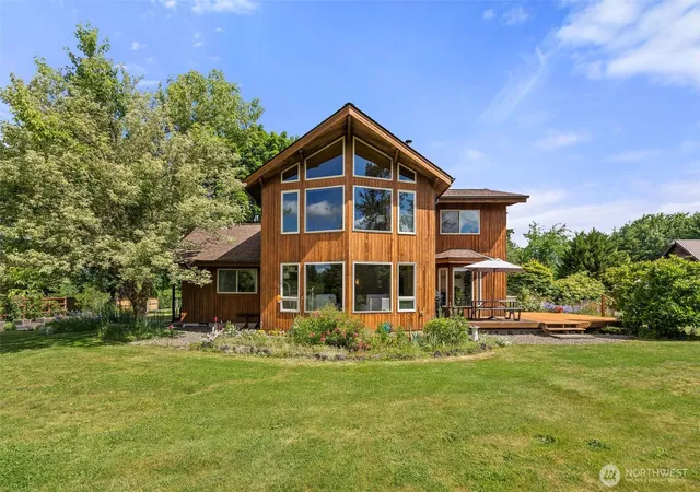 Photo 1 of Sale Pending at 1090 Middle Frk Rd, Onalaska, WA 98570 | MLS# NWM2540955 | Listing updated on 2026-09-25