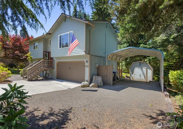 Photo 2 of Sale Pending at 141 Ne Mahonia Dr, Belfair, WA 98528 | MLS# NWM2540977 | Listing updated on 2026-09-22