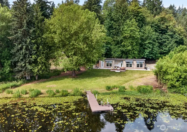 Photo 2 of Manufactured home for sale at 40109 32nd Avenue S, Roy, WA 98580 | MLS# NWM2540982 | Listing updated on 2026-09-24