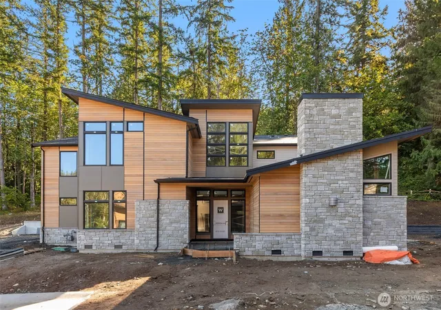 Photo 2 of Single family home for sale at 21099 SE 80th Street, Issaquah, WA 98027 | MLS# NWM2541125 | Listing updated on 2026-09-22