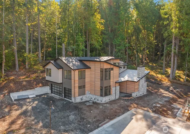Photo 3 of Single family home for sale at 21099 SE 80th Street, Issaquah, WA 98027 | MLS# NWM2541125 | Listing updated on 2026-09-22