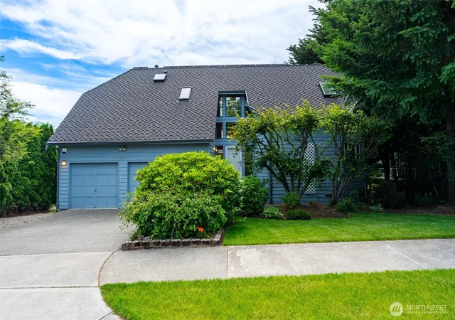 Photo 2 of Single family home for sale at 3920 Browns Point Blvd, Tacoma, WA 98422 | MLS# NWM2541408 | Listing updated on 2026-09-22