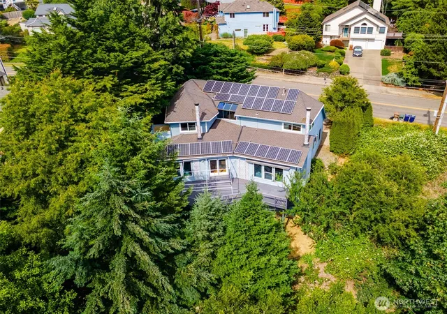 Photo 3 of Single family home for sale at 3920 Browns Point Blvd, Tacoma, WA 98422 | MLS# NWM2541408 | Listing updated on 2026-09-22