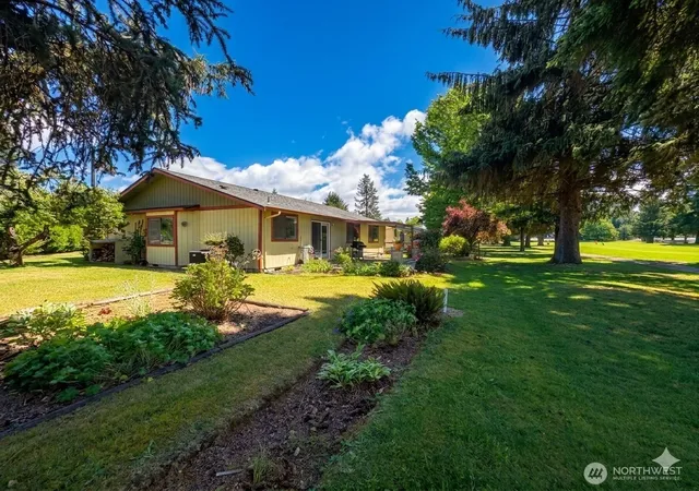Photo 4 of Single family home for sale at 5203 65th Avenue SE, Olympia, WA 98513 | MLS# NWM2541466 | Listing updated on 2026-10-01