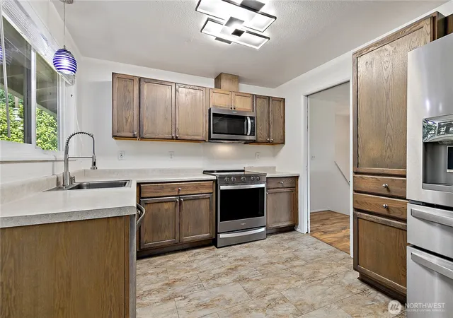 Photo 3 of Sale Pending at 2015 E 57th Street, Tacoma, WA 98404 | MLS# NWM2541846 | Listing updated on 2026-09-24