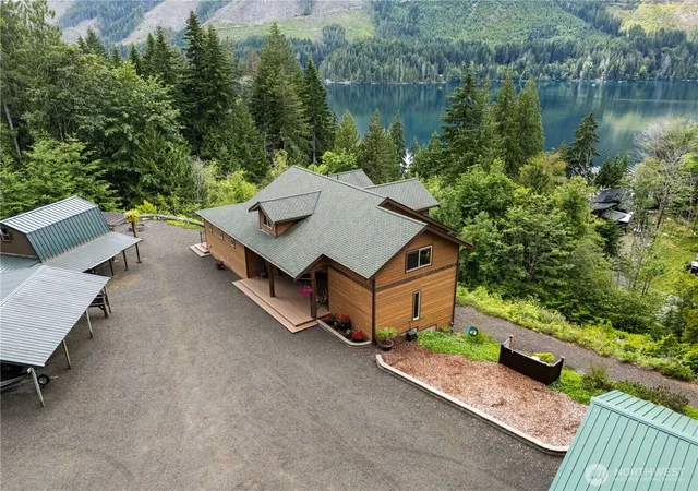 Photo 3 of Single family home for sale at 5786 N Lake Cushman Rd, Hoodsport, WA 98548 | MLS# NWM2541900 | Listing updated on 2026-09-22