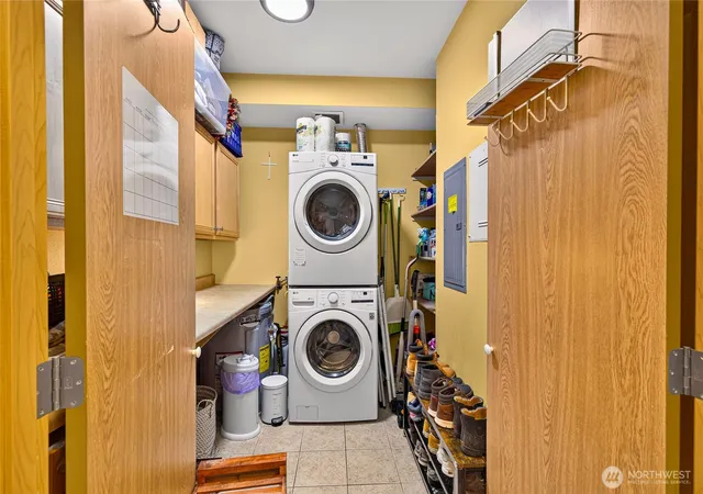 Photo 4 of Condo for sale at 512 Darby Dr #208, Bellingham, WA 98226 | MLS# NWM2541944 | Listing updated on 2026-09-22