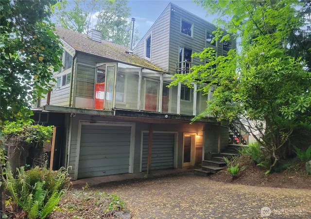 Photo 1 of Single family home for sale at 101 Fleet Dr, Port Ludlow, WA 98365 | MLS# NWM2542126 | Listing updated on 2026-09-22