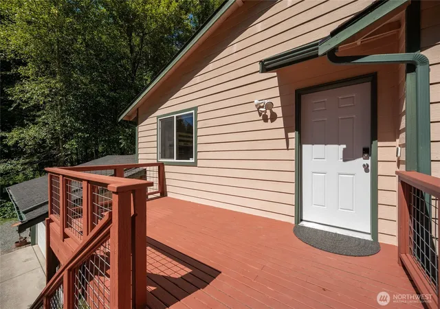 Photo 4 of Single family home for sale at 41887 Cape Horn Dr, Concrete, WA 98237 | MLS# NWM2542350 | Listing updated on 2026-09-22