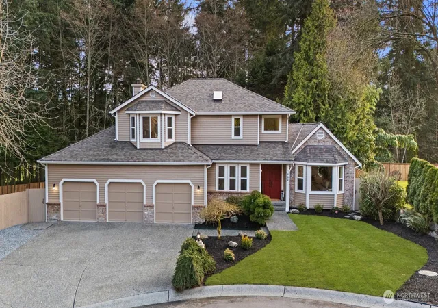 Photo 1 of Single family home for sale at 904 187th Place Sw, Lynnwood, WA 98036 | MLS# NWM2542438 | Listing updated on 2026-09-26