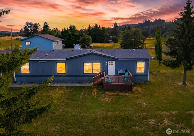 Photo 2 of Manufactured home for sale at 101 Faun Rae Ln, Chehalis, WA 98532 | MLS# NWM2542470 | Listing updated on 2026-09-30