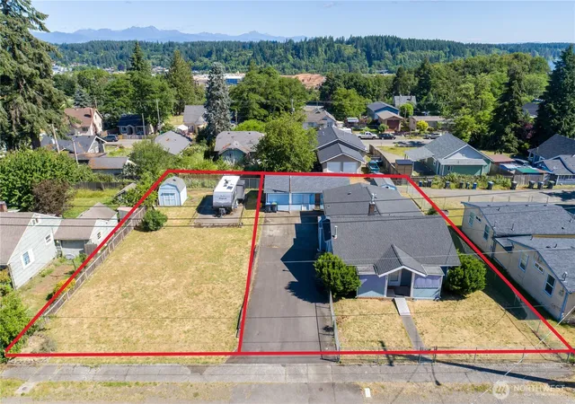 Photo 2 of Sale Pending at 634 Dearborn Ave, Shelton, WA 98584 | MLS# NWM2542656 | Listing updated on 2026-09-25