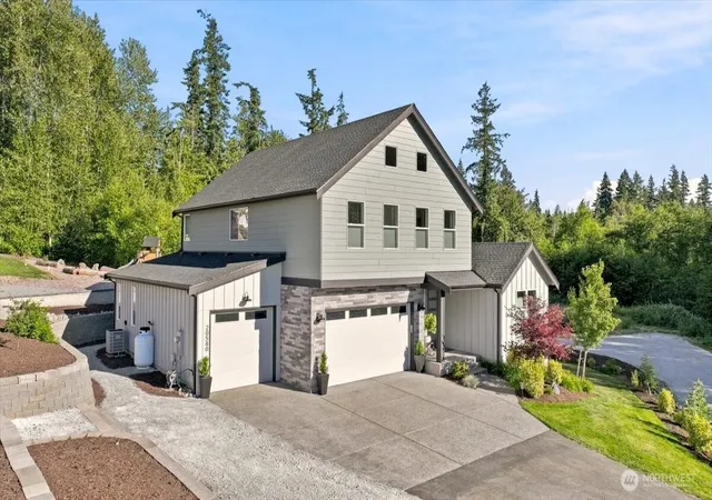 Photo 4 of Single family home for sale at 20580 Sinnes Rd, Mount Vernon, WA 98274 | MLS# NWM2542694 | Listing updated on 2026-09-22