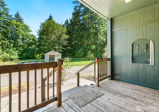 Photo 3 of Manufactured home for sale at 520 140th Avenue Sw, Tenino, WA 98589 | MLS# NWM2542778 | Listing updated on 2026-09-22