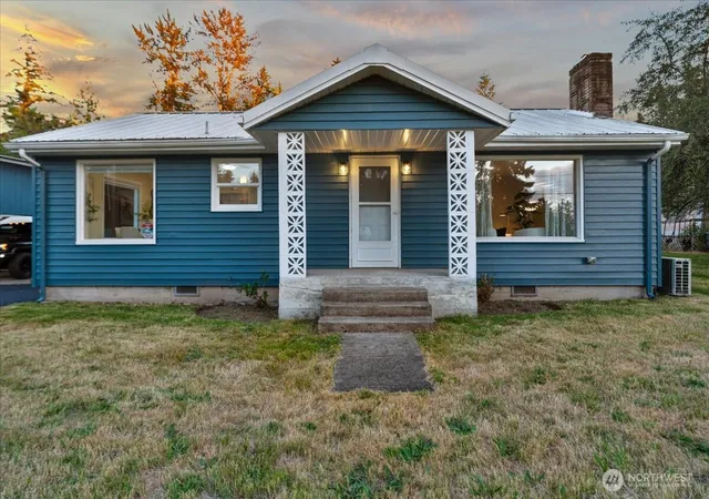 Photo 2 of Single family home for sale at 14722 Kapowsin Hwy E, Graham, WA 98338 | MLS# NWM2542804 | Listing updated on 2026-09-24