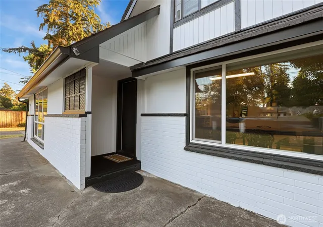 Photo 2 of Single family home for sale at 8406 Paine St Sw, Lakewood, WA 98499 | MLS# NWM2542818 | Listing updated on 2026-09-22