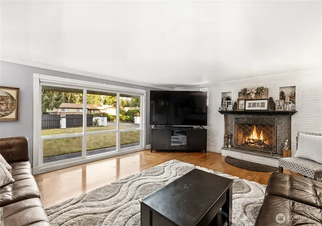 Photo 3 of Single family home for sale at 8406 Paine St SW, Lakewood, WA 98499 | MLS# NWM2542818 | Listing updated on 2026-09-22