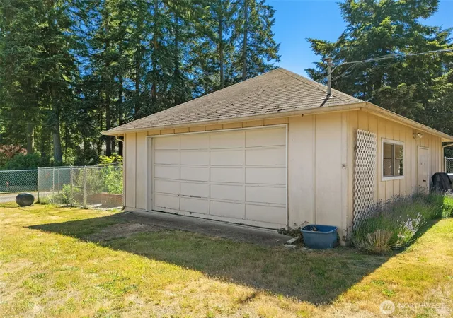 Photo 4 of Single family home for sale at 3512 SE Salmonberry Rd, Port Orchard, WA 98366 | MLS# NWM2543181 | Listing updated on 2026-09-30