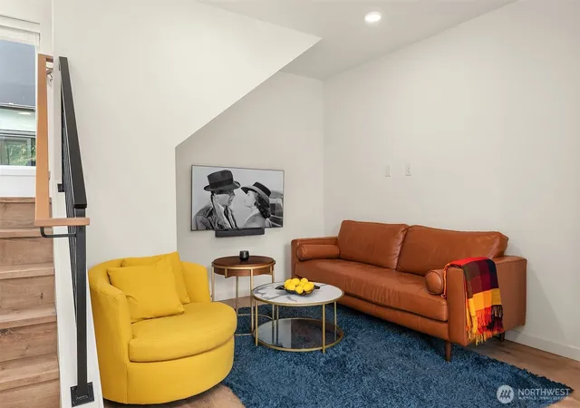 Photo 3 of Townhouse for sale at 422 10th Avenue E #F, Seattle, WA 98102 | MLS# NWM2543281 | Listing updated on 2026-09-22