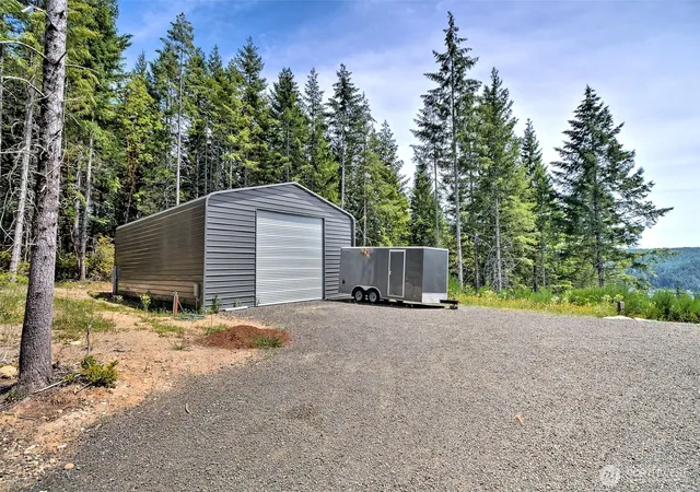 Photo 2 of Sale Pending at 361 Ne Southridge Dr, Belfair, WA 98528 | MLS# NWM2543466 | Listing updated on 2026-09-23
