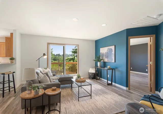 Photo 4 of Sale Pending at 942 NE Cordero Pl, Oak Harbor, WA 98277 | MLS# NWM2543508 | Listing updated on 2026-09-21