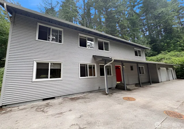 Photo 1 of Single family home for sale at 24404 Se Mirrormont Blvd, Issaquah, WA 98027 | MLS# NWM2543576 | Listing updated on 2026-09-25